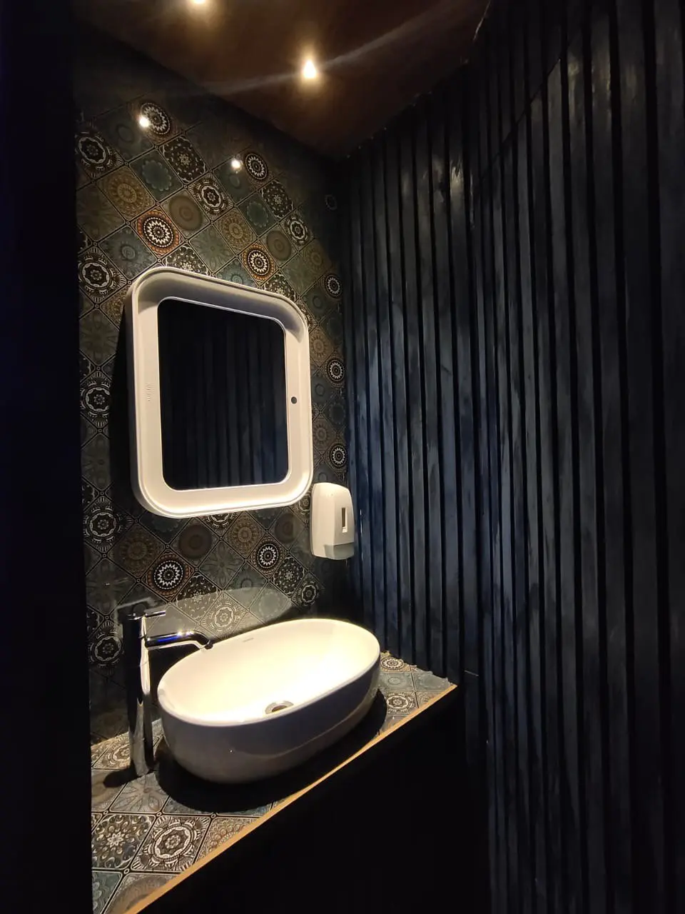 Restaurant seating plan